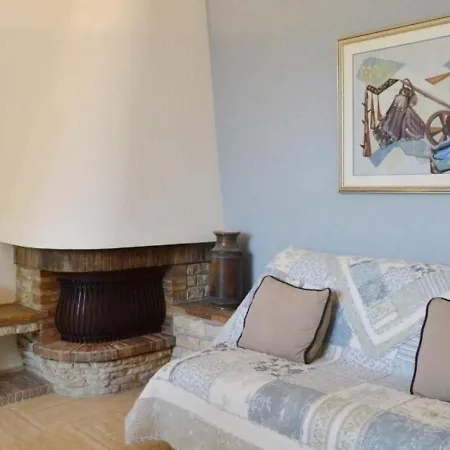 6 Personnes Maison Individuelle. Appartement Antibes