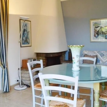 6 Personnes Maison Individuelle. Appartement *