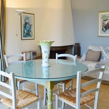 6 Personnes Maison Individuelle. Antibes