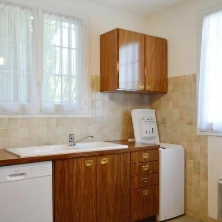 6 Personnes Maison Individuelle. Appartement *
