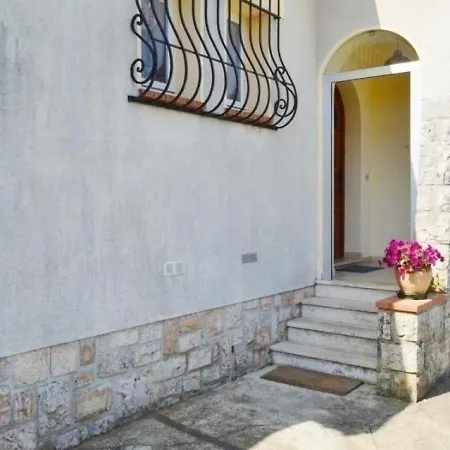 6 Personnes Maison Individuelle. Antibes