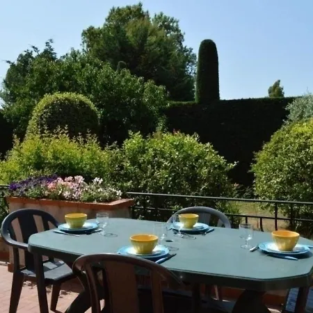 6 Personnes Maison Individuelle. Appartement
